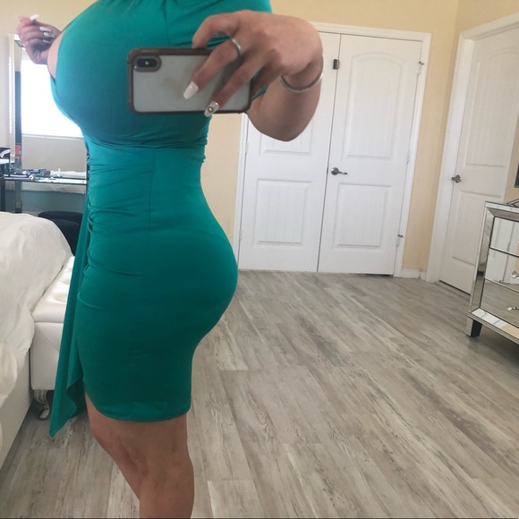 New with tags 🏷 beautiful 3/4 sleeve midi 👗 - Picture 2 of 3